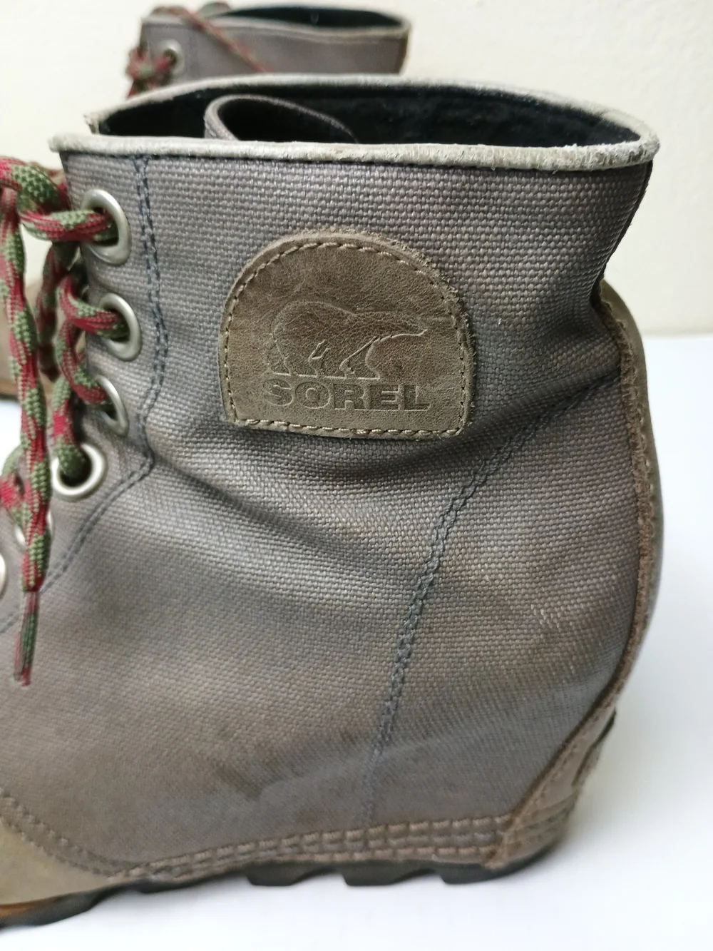 Sorel 1964 Premium Size 9 Women's Brown/Tan Wedge Lace-Up Boots